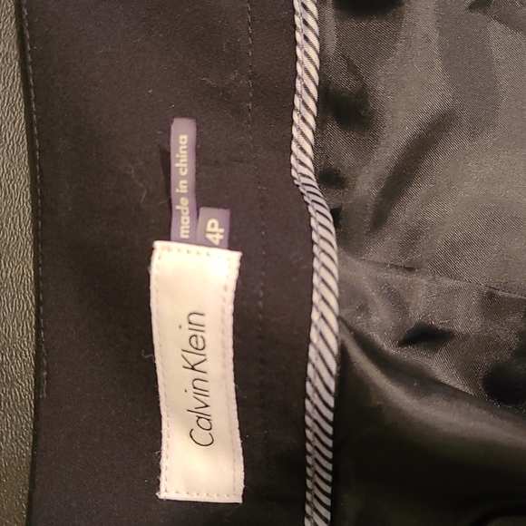 Calvin Klein Suit Set w/ Skirt & 2 Button Jacket / Size 4P - Picture 15 of 16